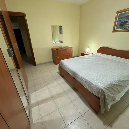 Hébergement de vacances Al 33 Stornara